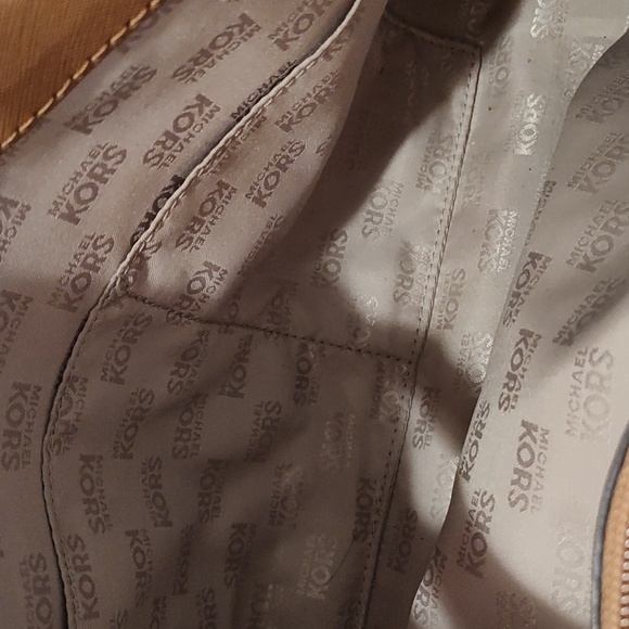 Michael Kors Purse - Picture 5 of 8